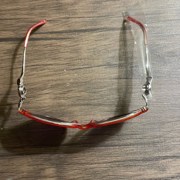 NEW! Kameleon Vibrant Red Cat-Eye Sunglasses - Picture 6 of 6